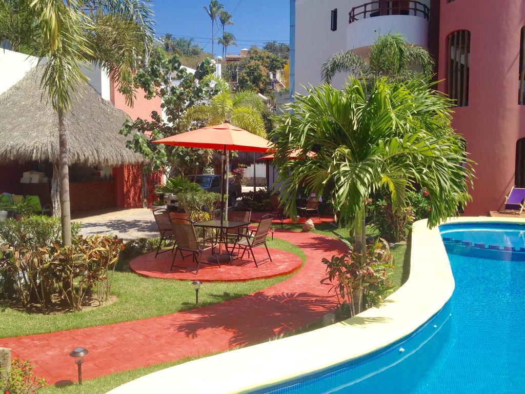 Hotel Y Suites Los Encantos Саюлита Экстерьер фото